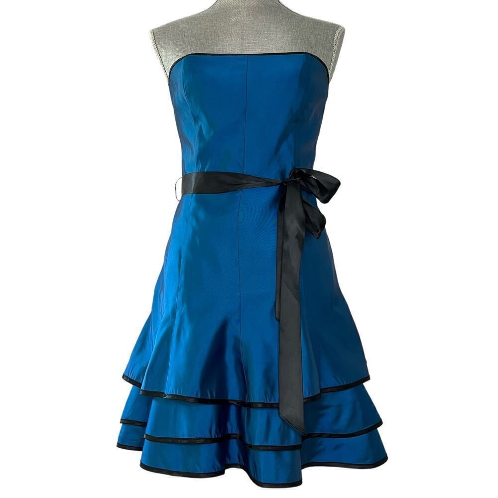 Vintage ROBERTA Baby Doll Dress Strapless Sz 9/10 (runs small) Holographic Blue